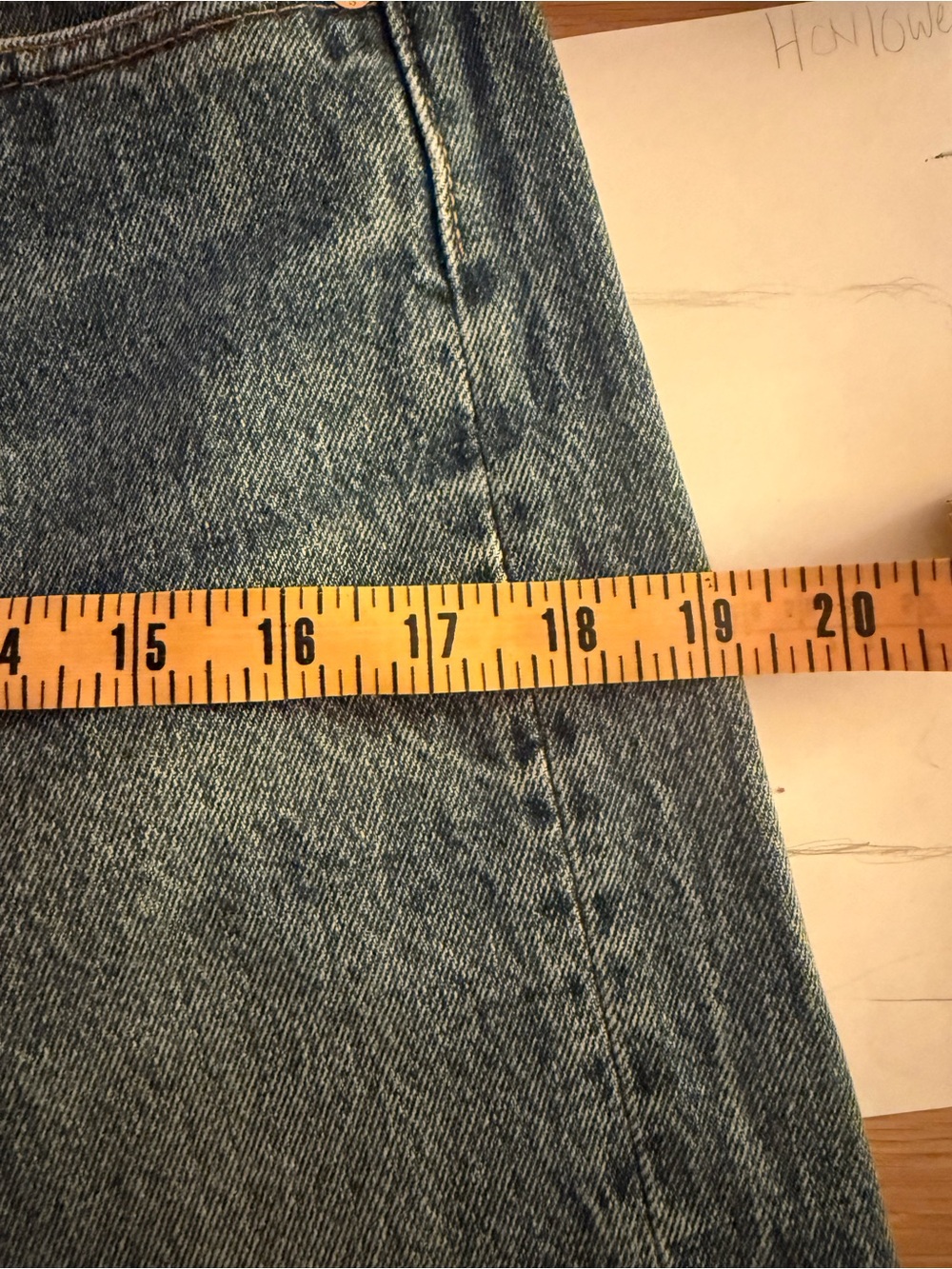 Vintage Levi's 501 30x33 — fits like 28” - Picture 9 of 9